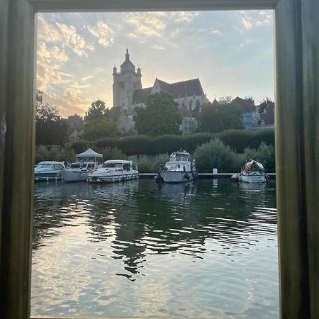 « Au Coeur De Dole » Lägenhet Exteriör bild